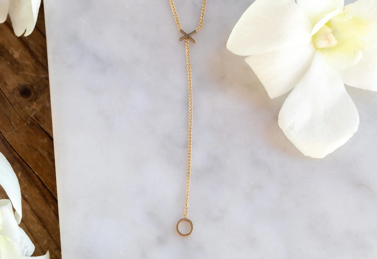 XO' Lariat Necklace